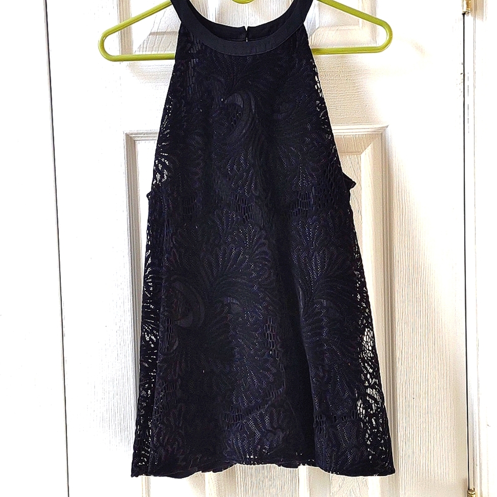 Sleeveless Loft top
